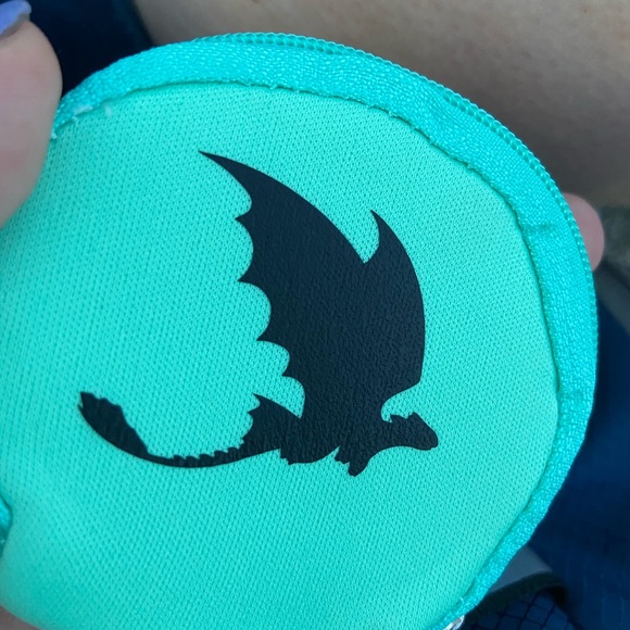 Mask holders - Picture 2 of 5